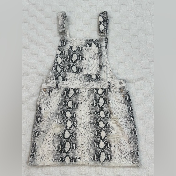 POL Dresses & Skirts - POL Snakeskin Overall Dress Size L
